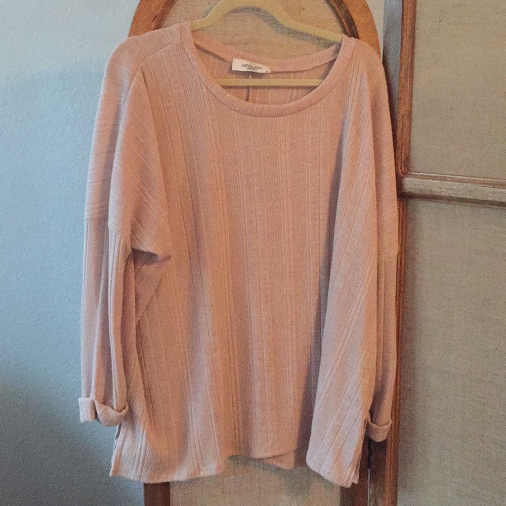 Carly Jean pale pink lightweight sweater